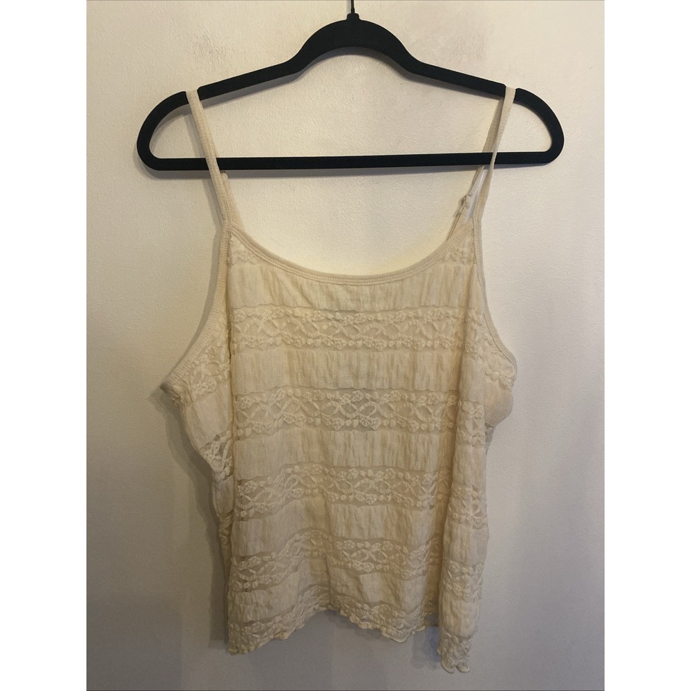 NWT Torrid Lace Scoop Neck Cropped Cami Ivory‎ Women's Size 1X (14-16)